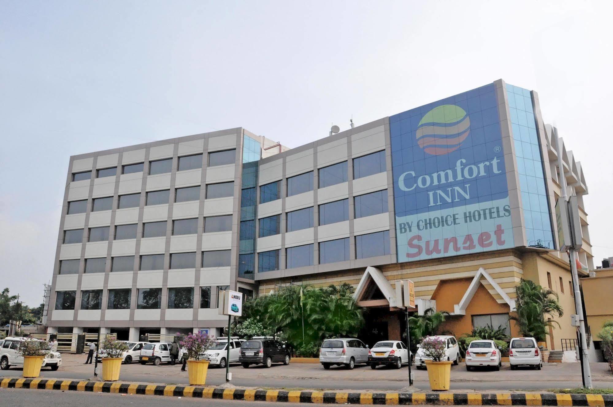 Comfort Inn Sunset Ahmadábád Exteriér fotografie